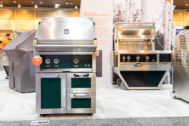 Hestan 30" Built-In Gas Grill w/ 2 Trellis Burners & Rotisserie – view 2