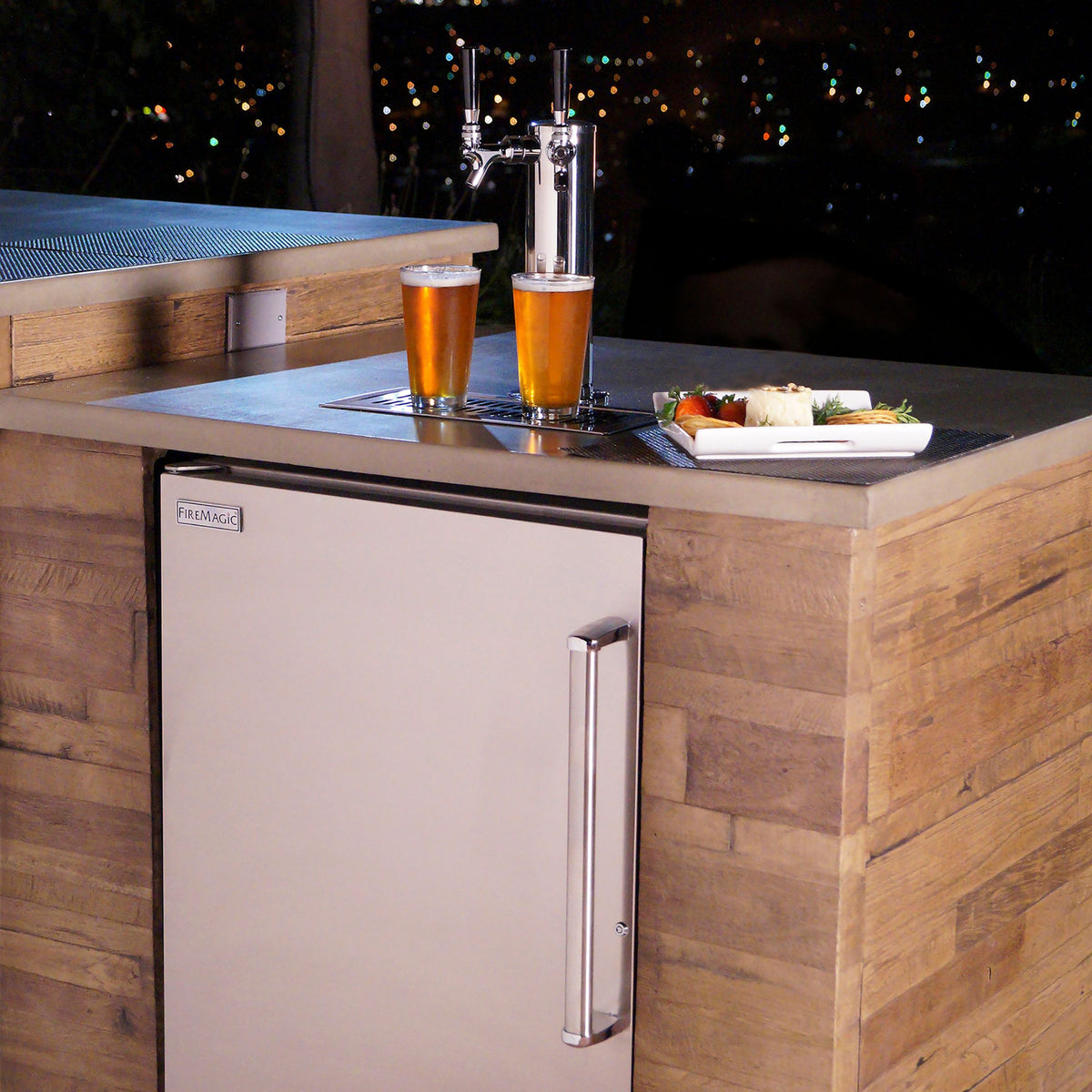 Fire Magic Outdoor Rated Kegerator w/ Stainless Premium Door