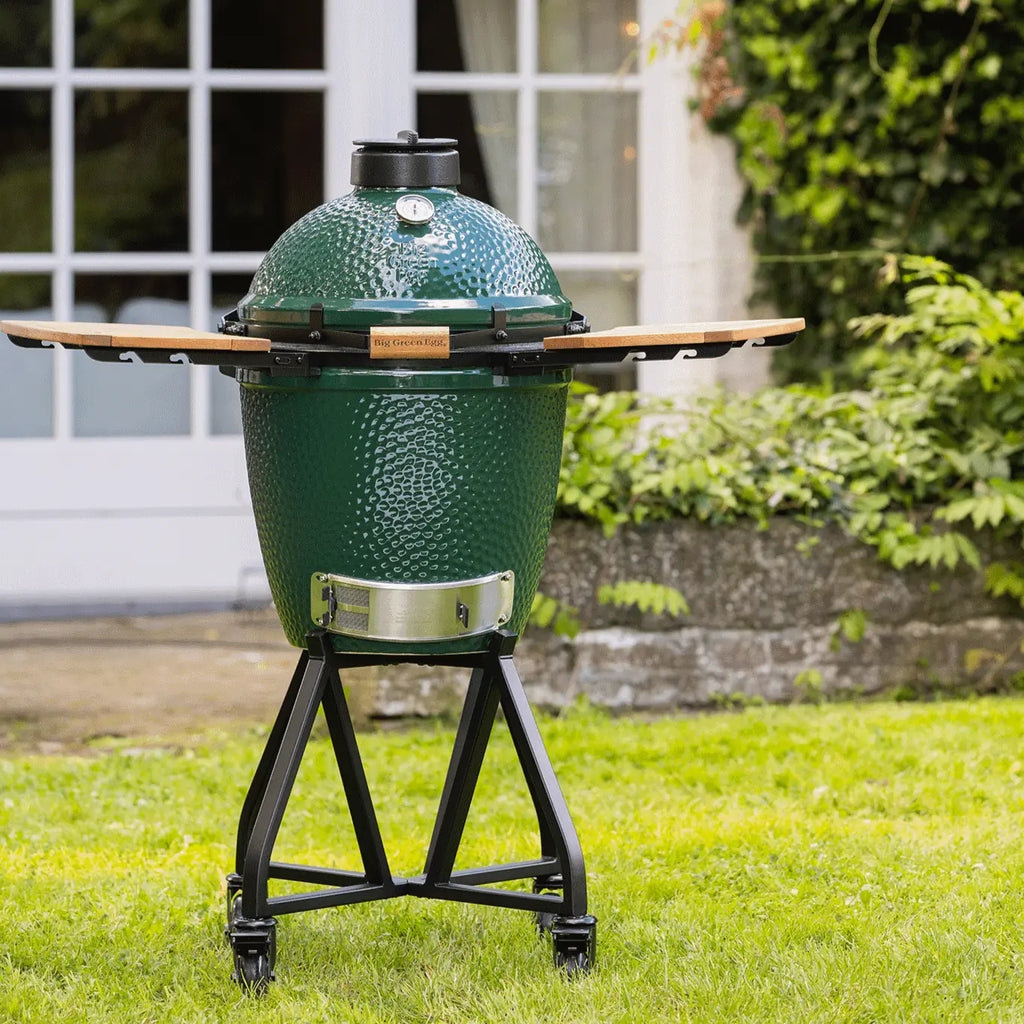 Big Green Egg Medium EGG Kamado Charcoal Grill